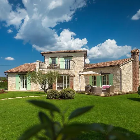 Lavanda Villa *