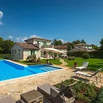 Lavanda Villa