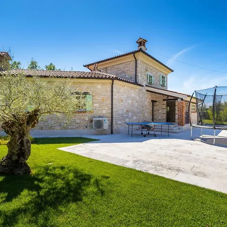Lavanda Villa *