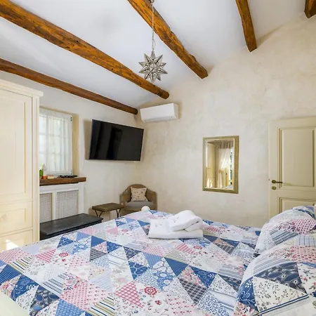 Lavanda Villa