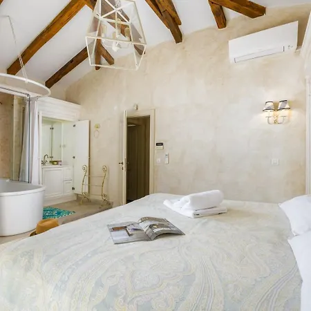 Lavanda Villa Tinjan